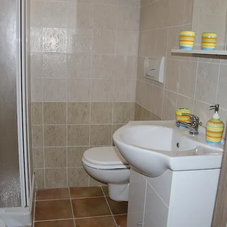 Alojamento de Acomodação e Pequeno-almoço Nonna Sini 3*